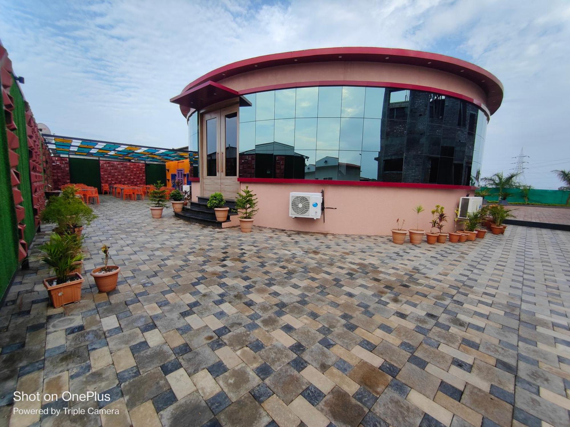 Vss Lawns & Resorts Llp Shahada ภายนอก รูปภาพ
