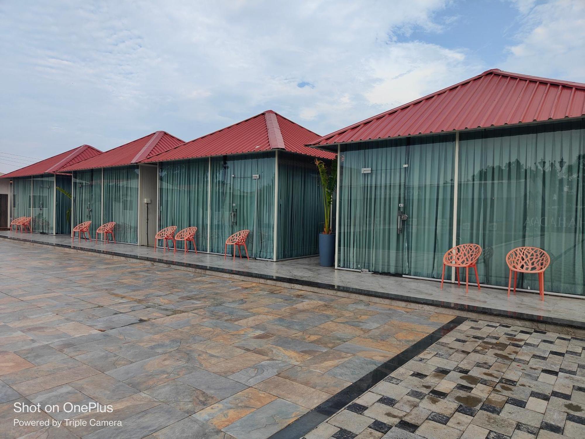 Vss Lawns & Resorts Llp Shahada ภายนอก รูปภาพ